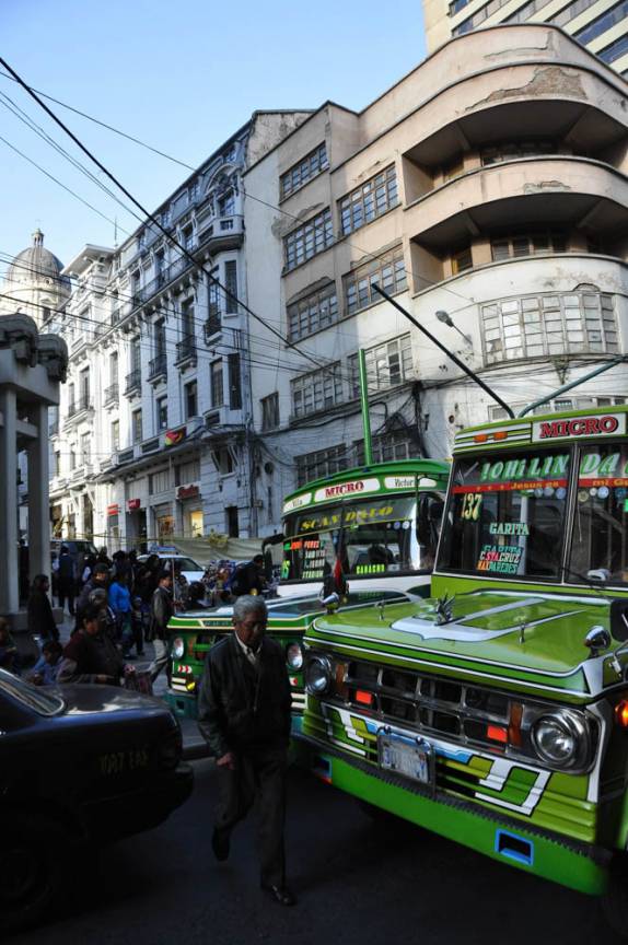 Hora do rush em La Paz, capital da Bolívia